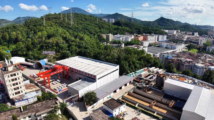 深汕铁路龙岗隧道横岗段工地现场。