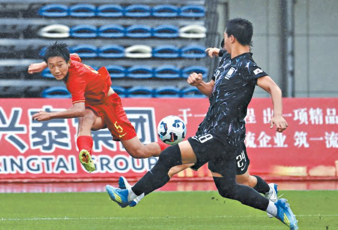 中国U16国家队战胜韩国U16国家队，三战全胜获得冠军。 新华社 供图