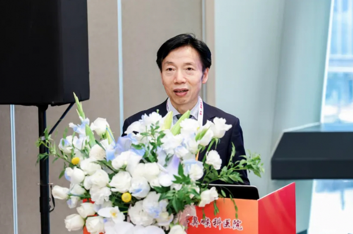 复旦大学附属眼耳鼻喉科医院院长周行涛教授《全飞秒手术新进展》