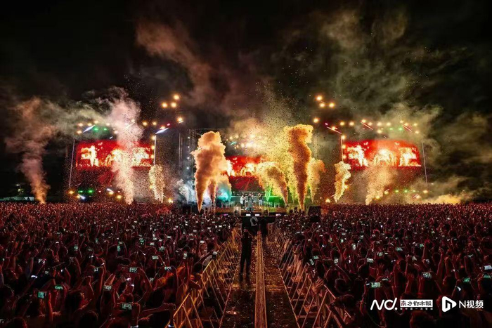 The Chainsmokers（烟鬼组合）2025演唱会广州站。图源：广州南沙发布