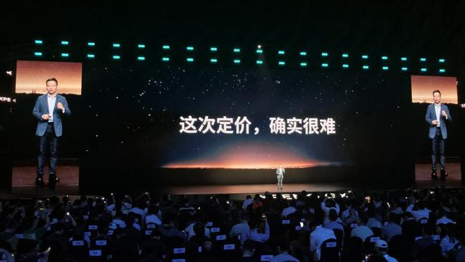 ▲何小鹏回应小鹏GX定价艰难