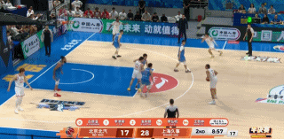 上头了！麦基防守高高跃起封盖被吹干扰球 进攻端补篮又吹干扰球