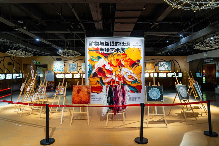 ▲图：世纪琥珀博物馆&大作艺术联展