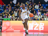 广厦&深圳接连伤退！媒体人：任何球员的受伤都是CBA的损失