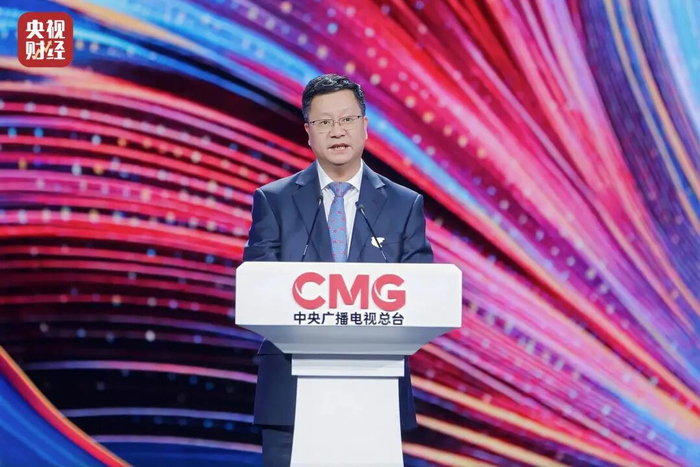 △中央广播电视总台总会计师董为民致辞