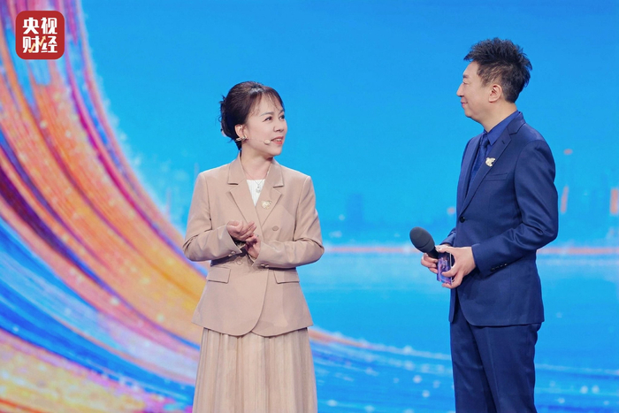 　　△北京大学国家发展研究院党委书记雷晓燕解读民生答卷