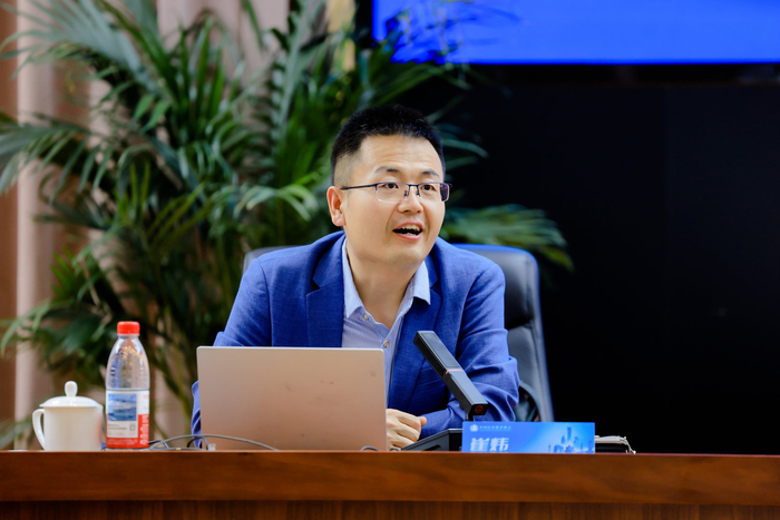 图6：崔炜授课