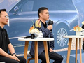 国仁对话何小鹏刘先明吴安飞：不按常理出牌的小鹏GX背后