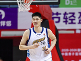 定海神针！胡金秋11中7贡献15分8板 其中6前场板