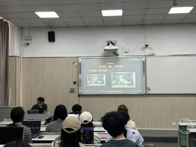 活动现场。 上游新闻记者 宋剑 摄