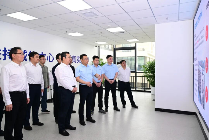 张国华调研雄安新区服务外包发展情况、重点项目建设和安全生产工作。雄安媒体中心 王伟倩摄