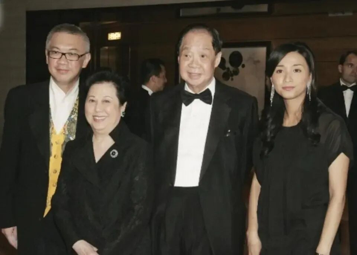 吴婉芳与老公