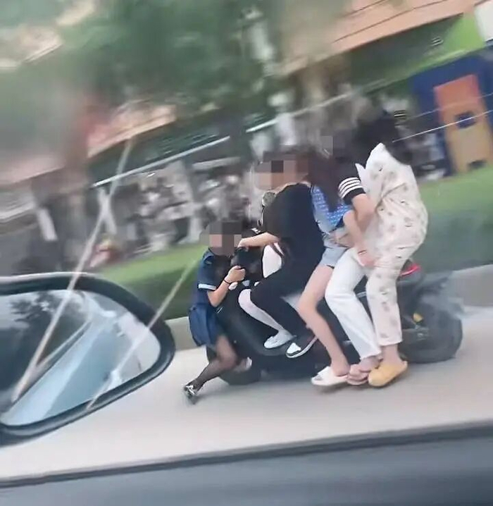 目击者视频截图