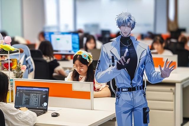 ▲2026年5月25日，两江新区模力高地生态社区，“无限谷”人工智能体项目的员工们在忙碌工作。 记者 李雨恒 摄