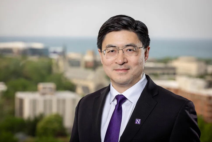 现任普渡大学校长蒋蒙