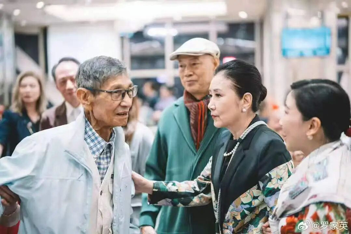 香港演员罗家英在微博发文悼念恩师兄长刘洵。图源：罗家英微博