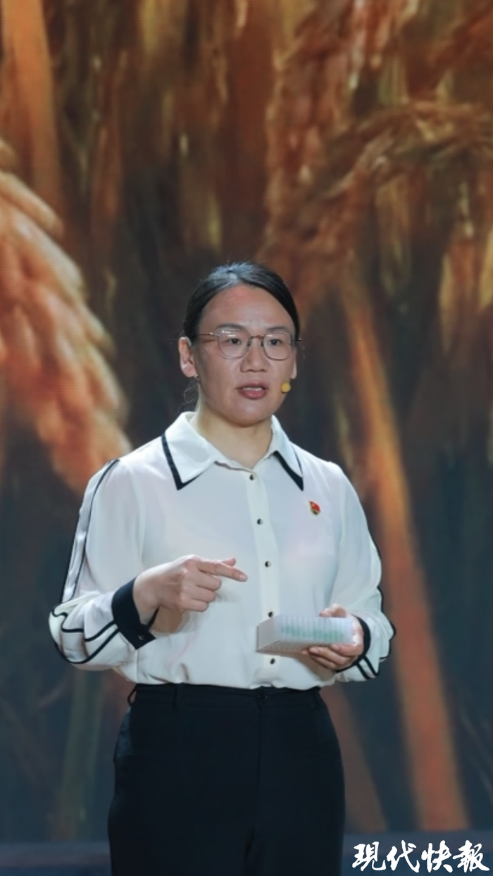 徐洁芬