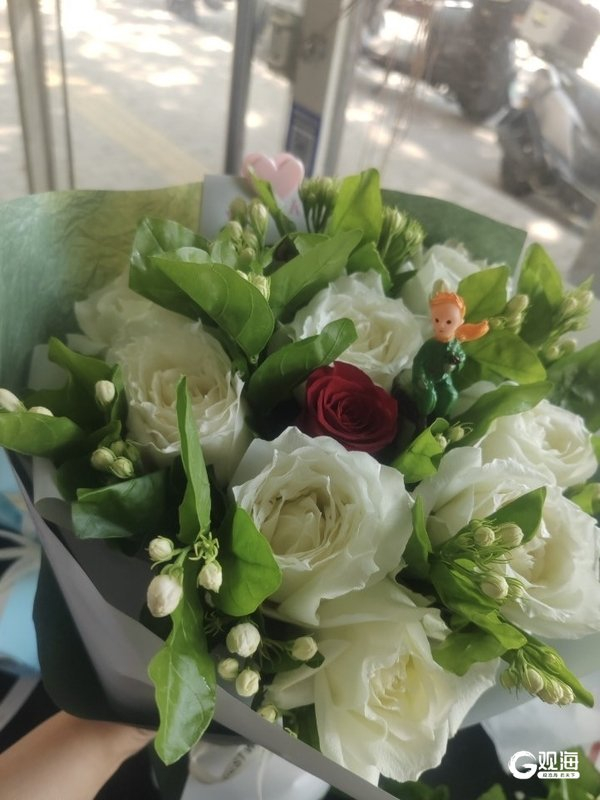 某花店的小王子主题儿童节花束