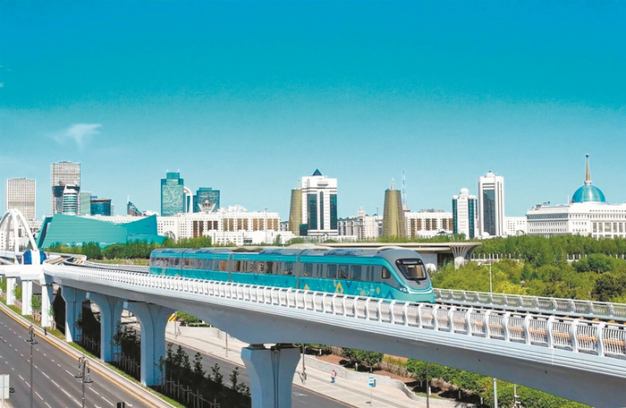 云企参建哈萨克斯坦阿斯塔纳轻轨一期工程通车。供图