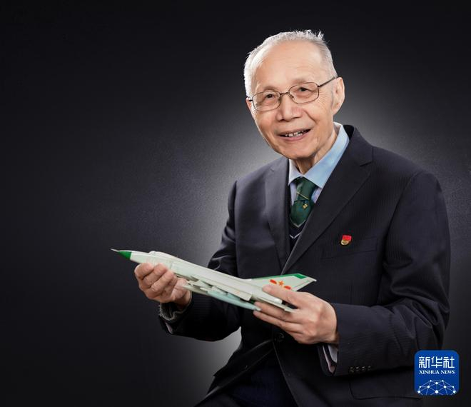 顾诵芬院士（2020年12月1日摄）。新华社发（中国航空工业集团供图）