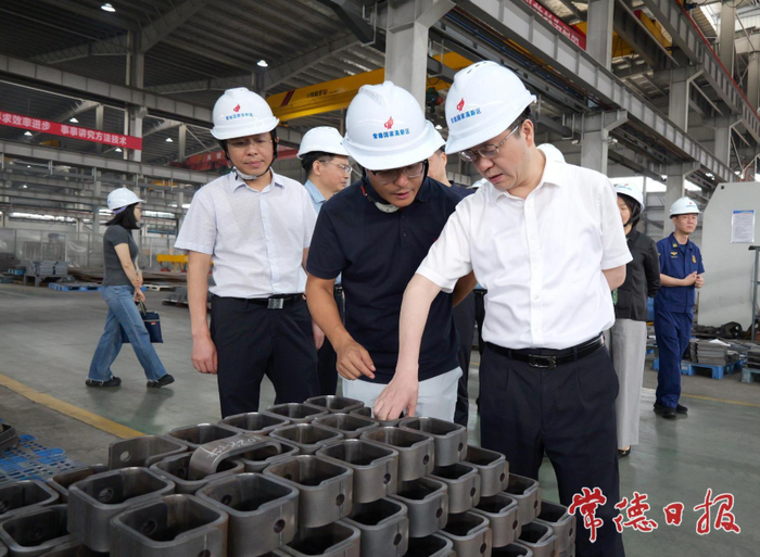 市委副书记、市长周振宇在湖南佳鸿机械股份有限公司新厂区调研督导