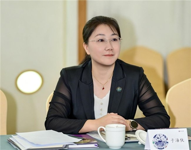 图：房山区委教育工委副书记、区教委主任于海侠