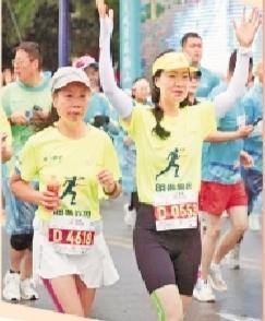 2026安顺马拉松现场。 贵州日报天眼新闻记者 杨曦 摄