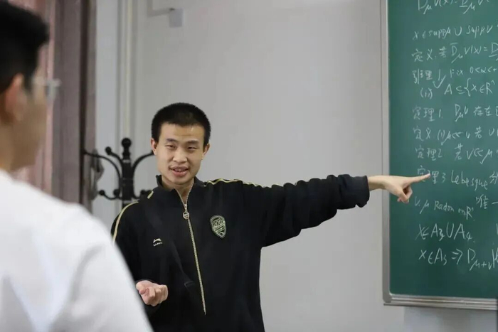 韦东奕（资料图）