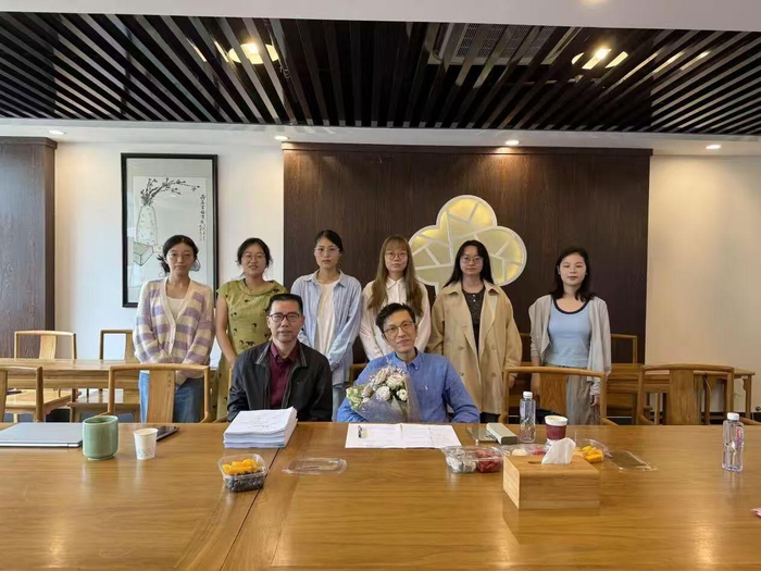 ▲多名华东师大中文创意写作专业学生通过实践成果获得了硕士学位&nbsp;图源：华东师范大学中文系