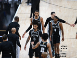 媒体人：若卡斯尔一直打不好挡拆 马刺就赢不了尼克斯