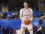 媒体人：偰李永炜出去多练练还会提高 身高有优势 高快灵才是未来