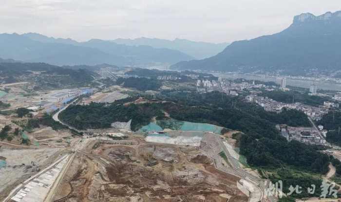 三峡水运新通道工程（湖北日报全媒记者 孙凌 摄）