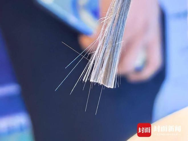细如发丝的玄武岩纤维产品。曾业 摄