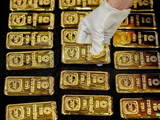金价年内三次重挫，反弹拐点何时到来？