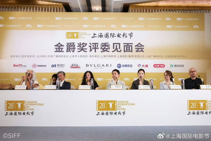 现场大合影 图据本届上影节组委会