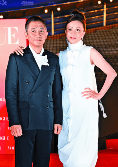 刘嘉玲与梁朝伟相爱长达36年，结婚已踏入第18个年头。