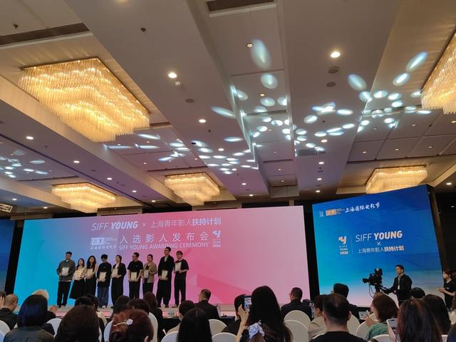 现场照片 钟菡 摄