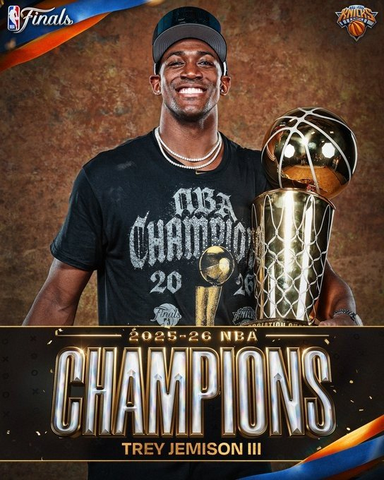 直播吧6月15日讯 NBA官方晒出尼克斯中锋特雷·杰米森三世的夺冠海报。