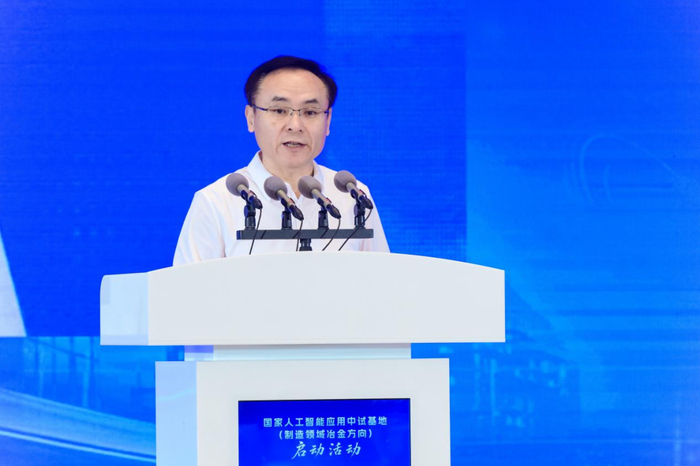 图为高宏斌