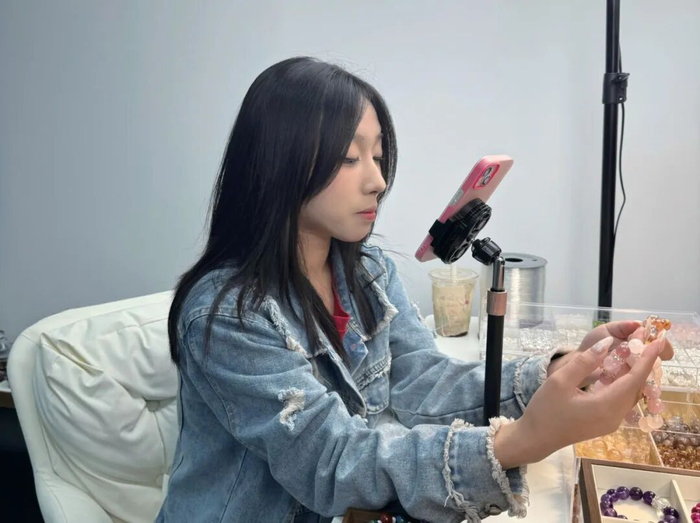 图为直播现场。承德日报记者 孟瑶 摄