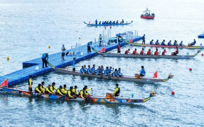 6月20日，2026“海口杯”端午国际龙舟邀请赛在海口云洞图书馆西侧水域进行。图源海口旅游微信公众号