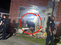 特斯拉撞入美国得州一民宅致 76 岁女性身亡，司机称事发时开启了 Autopilot