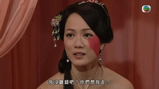 现年49岁的简慕华早年效力TVB多年，曾拍过多套电视剧。