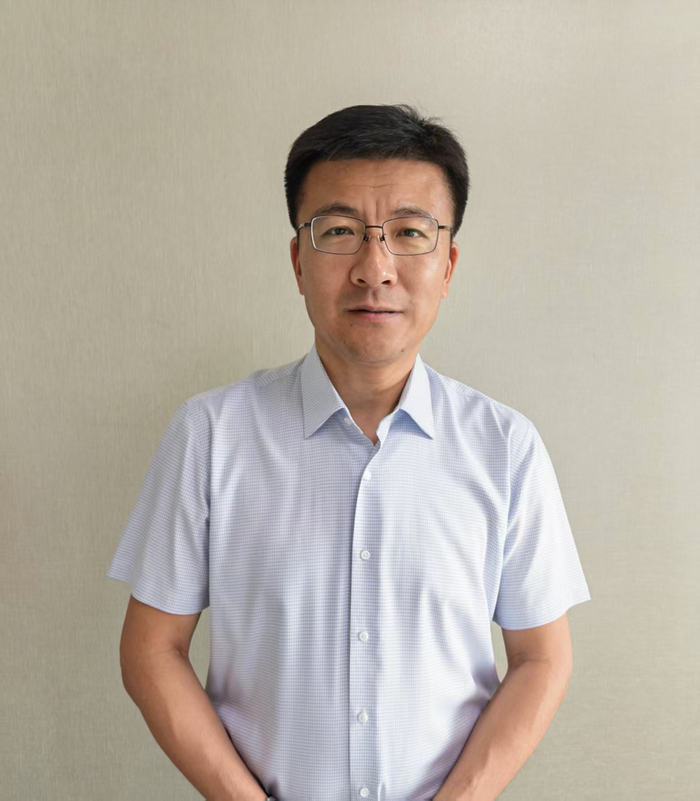 天津市东丽区工业和信息化局党组书记、局长杨声远接受记者采访。 新京报贝壳财经记者罗亦丹 摄