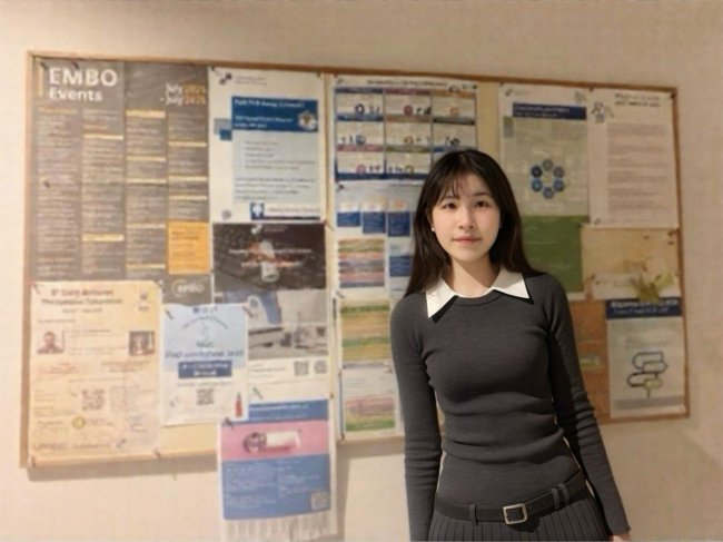 图3:樊盼玉在荷兰莱顿大学医学中心NeLL与 WeLL实验室访学