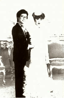 符钰晶在1983年闪嫁才女林燕妮的胞弟林振刚，并育有一女。