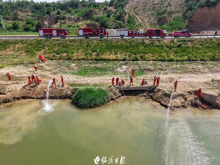 临汾水域救援实战演练！现场堪比“动作大片”→