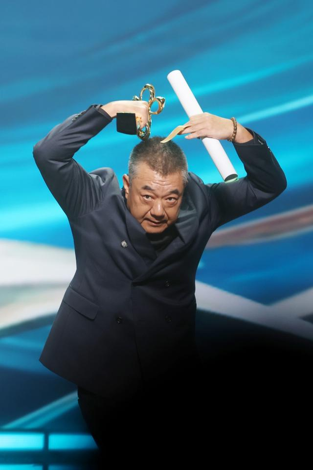 演员董勇 赖鑫琳 摄