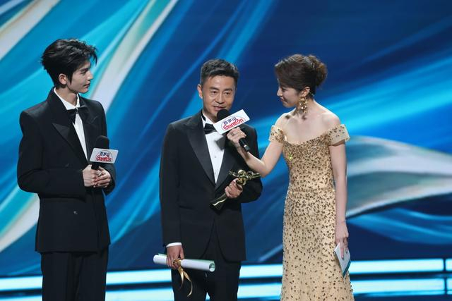 李雪获白玉兰最佳导演 赖鑫琳 摄