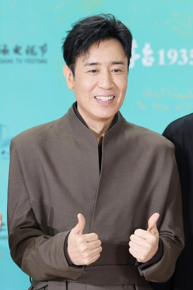 演员于和伟 赖鑫琳 摄